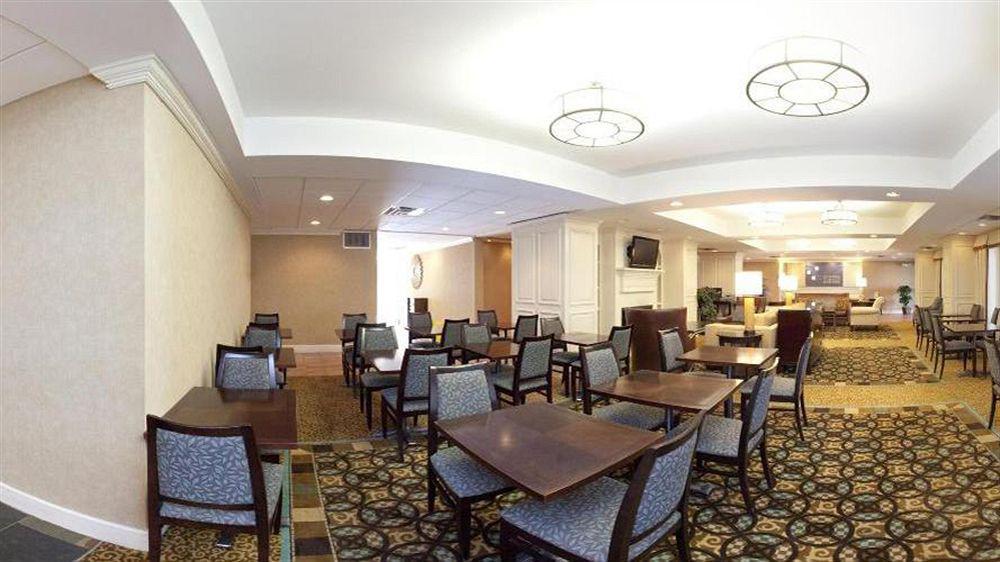 Holiday Inn Express Indianapolis Airport By Ihg Plainfield Exterior foto