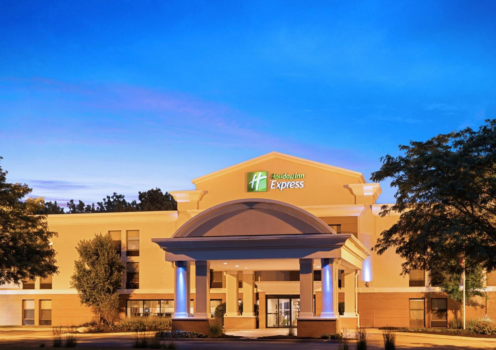 Holiday Inn Express Indianapolis Airport By Ihg Plainfield Exterior foto