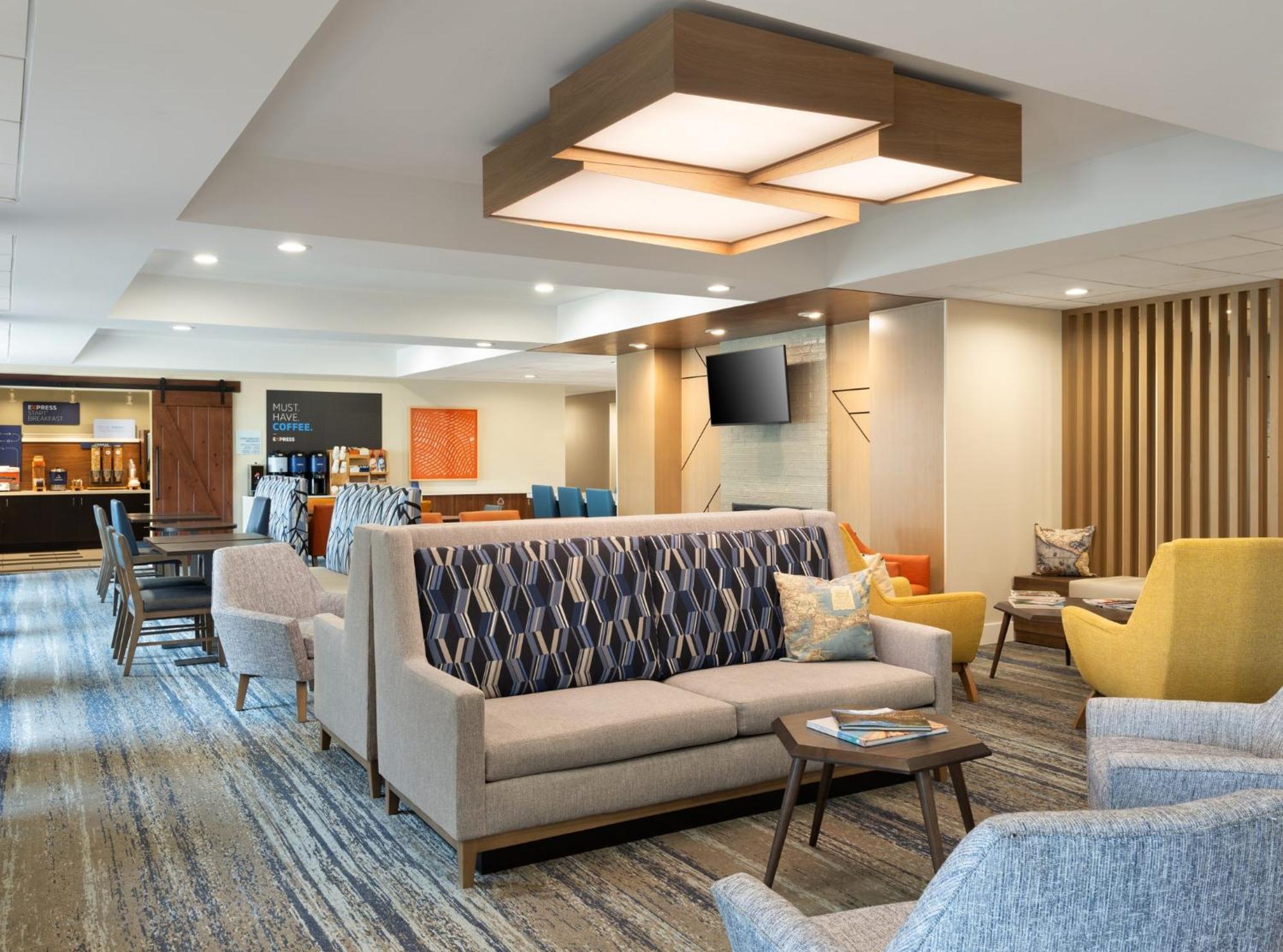 Holiday Inn Express Indianapolis Airport By Ihg Plainfield Exterior foto